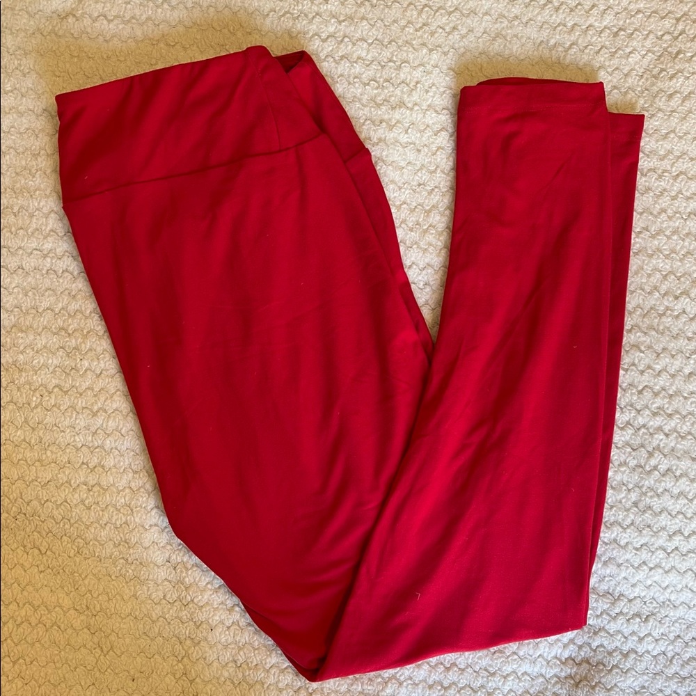 LulaRoe tall&curvy leggings. Worn a handful of times, no holes or snags.